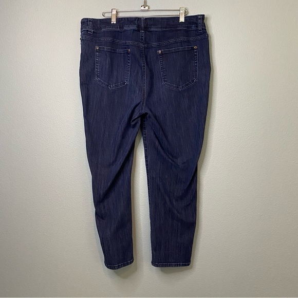 Chico's Zip Pocket Straight Leg Jeans Size 2 (US 12) - Picture 2 of 7